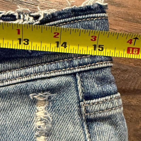 KanCan Light Blue Distressed Jean Shorts 15” waist  NWT - Picture 16 of 16